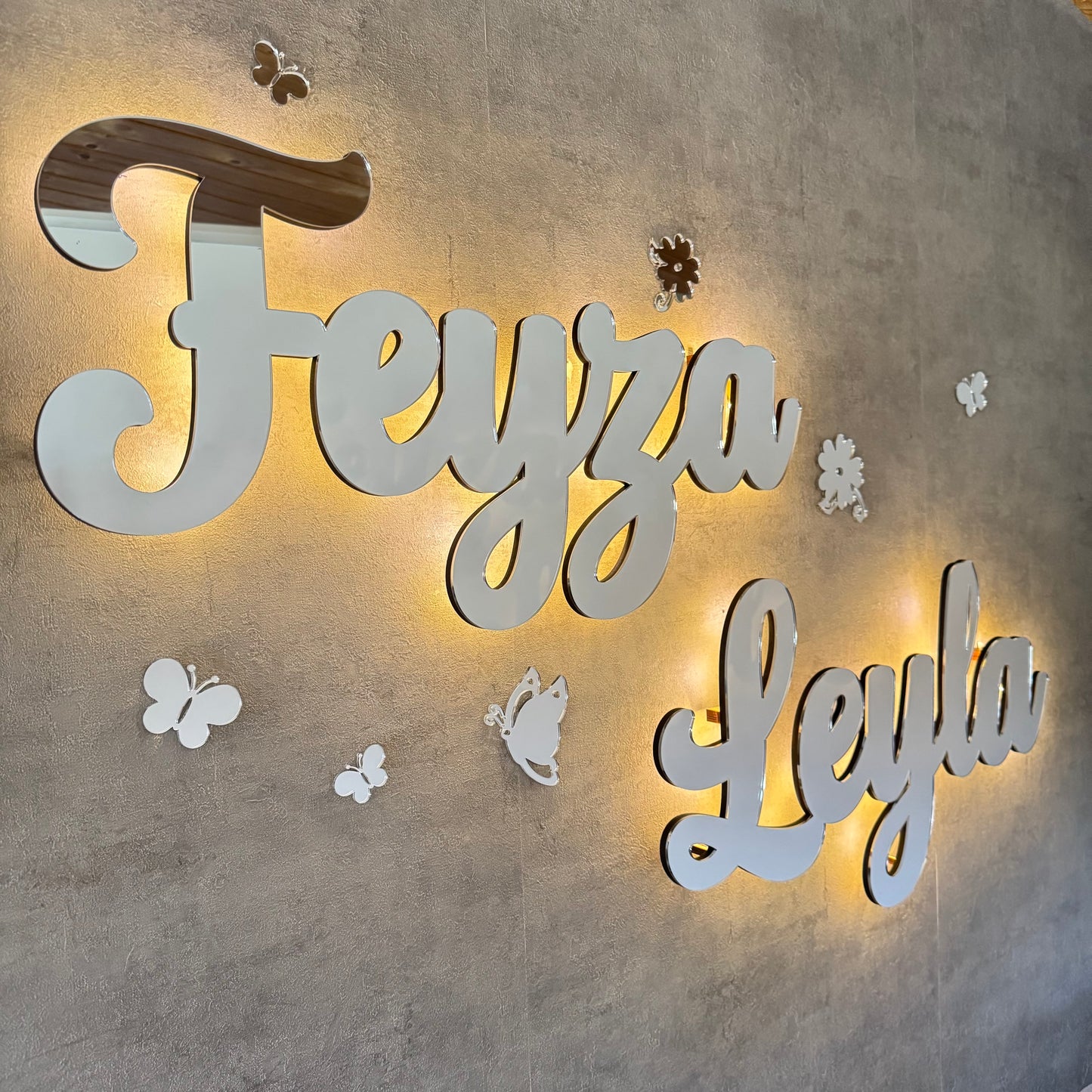 Exklusives Acrylglas Spiegel Nachtlicht – Personalisiert mit LED - 60 oder 70 cm